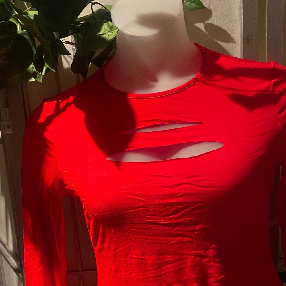Women's Red Long-Sleeve Slashed Front Top